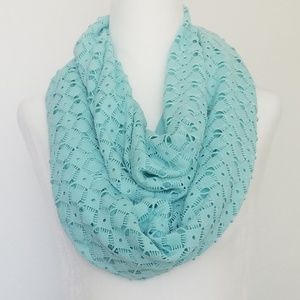 Old Navy | Crochet Infinity Scarf